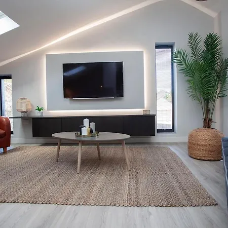 Modern In Long Ashton Lägenhet
